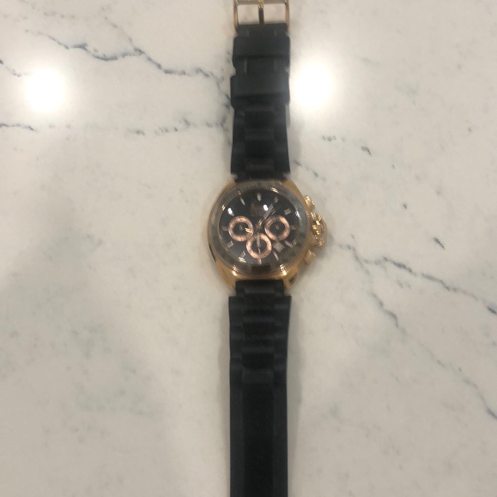 Slightly used unisex quartz watch brand Free look.needs battery - Picture 1 of 8